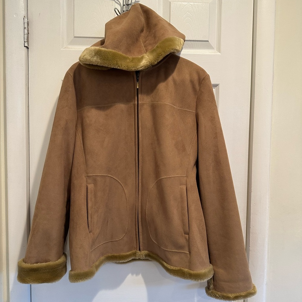 Jones New York Women’s Beige Faux Sheepskin Fur Lining Hooded Coat/Jacket